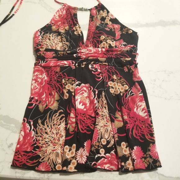 Speechless Floral Print Halter Top - Picture 2 of 8